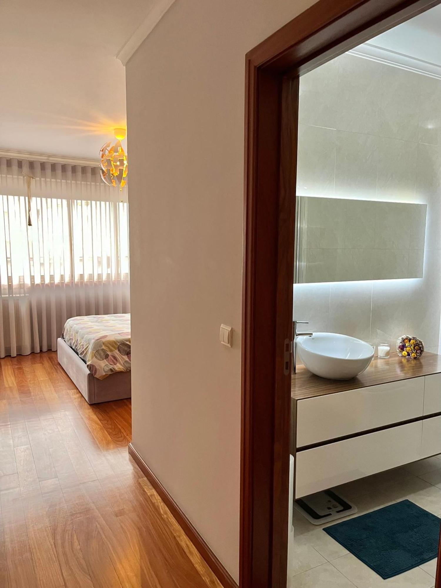 Garden View Premium Apartment Авиеро Екстериор снимка